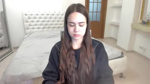 Snapshot of mmm_bananaa_ chatting on January 2025 05:49:01 PM Beata online show from January 2025 05:49:01 PM