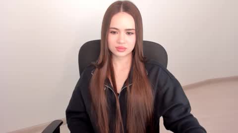 Snapshot of mmm_bananaa_ chatting on February 2025 12:57:02 PM Beata online show from February 2025 12:57:02 PM