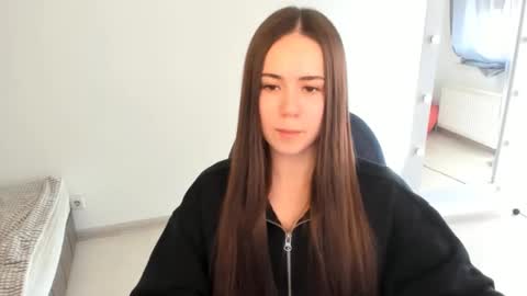 Snapshot of mmm_bananaa_ chatting on February 2025 12:32:02 PM Beata online show from February 2025 12:32:02 PM