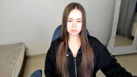 Snapshot of mmm_bananaa_ chatting on February 2025 03:38:01 PM Beata online show from February 2025 03:38:01 PM