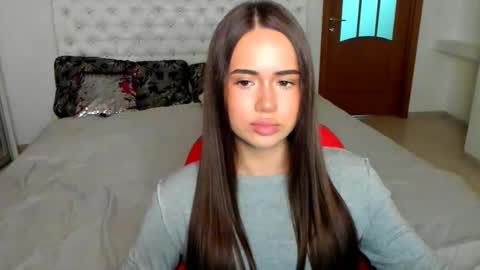 Snapshot of mmm_bananaa_ chatting on October 2025 07:03:01 PM Beata online show from October 2025 07:03:01 PM