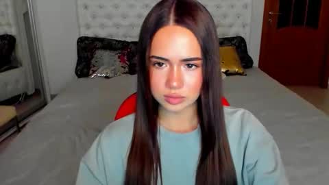 Snapshot of mmm_bananaa_ chatting on October 2025 04:51:01 PM Beata online show from October 2025 04:51:01 PM