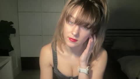 Snapshot of mmminnie chatting on January 2025 05:56:01 PM mmminnie online show from January 2025 05:56:01 PM