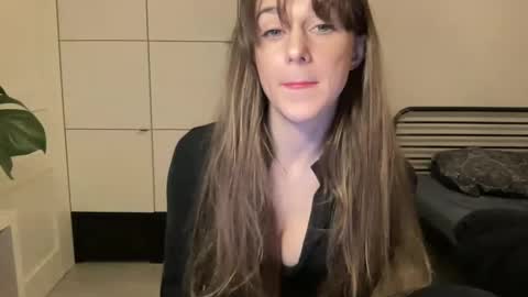 Snapshot of mmminnie chatting on March 2025 06:11:01 PM mmminnie online show from March 2025 06:11:01 PM