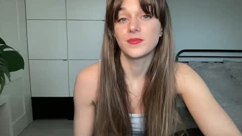 Snapshot of mmminnie chatting on March 2025 03:18:02 PM mmminnie online show from March 2025 03:18:02 PM