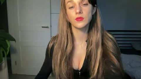 Snapshot of mmminnie chatting on March 2025 04:02:01 PM mmminnie online show from March 2025 04:02:01 PM