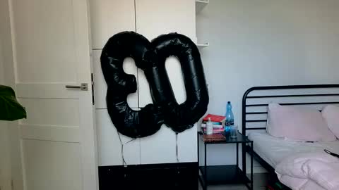 Snapshot of mmminnie chatting on September 2025 12:49:02 PM mmminnie online show from September 2025 12:49:02 PM