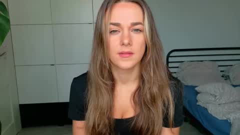 Snapshot of mmminnie chatting on October 2025 11:10:01 AM mmminnie online show from October 2025 11:10:01 AM