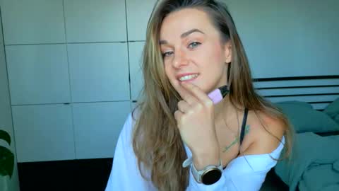 Snapshot of mmminnie chatting on November 2025 11:56:02 AM mmminnie online show from November 2025 11:56:02 AM