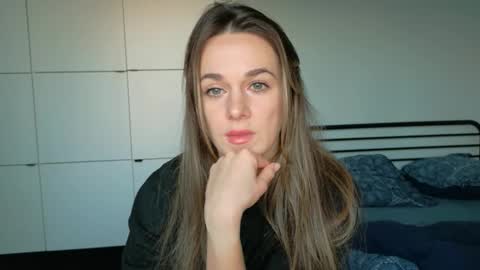 Snapshot of mmminnie chatting on December 2025 01:49:02 PM mmminnie online show from December 2025 01:49:02 PM