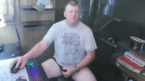 mmmthatsfunnn online show from May 2026 05:18:02 PM