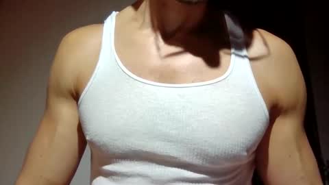 Snapshot of mmuscularman chatting on February 2026 07:45:01 AM mmuscularman online show from February 2026 07:45:01 AM