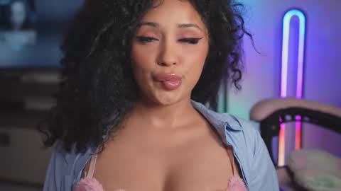 Ruxxx online show from October 2025 08:15:02 AM