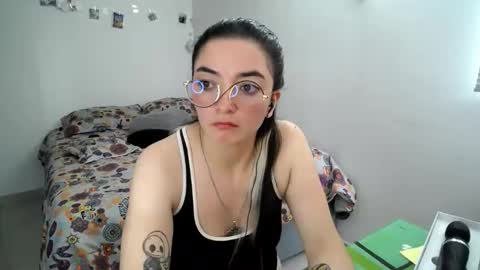 Sam online show from November 2025 04:18:02 PM