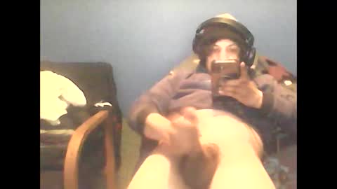 Snapshot of mochaandcreme chatting on December 2025 01:50:02 PM mochaandcreme online show from December 2025 01:50:02 PM