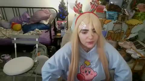 Snapshot of mochi_rainbow chatting on December 2025 06:52:01 AM The Mochi Rainbow Variety Show online show from December 2025 06:52:01 AM