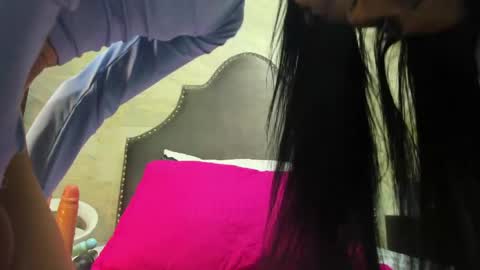 Sophia  online show from April 2026 07:29:01 PM