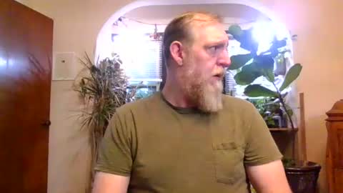 Snapshot of moeblick chatting on November 2025 12:50:02 PM moeblick online show from November 2025 12:50:02 PM