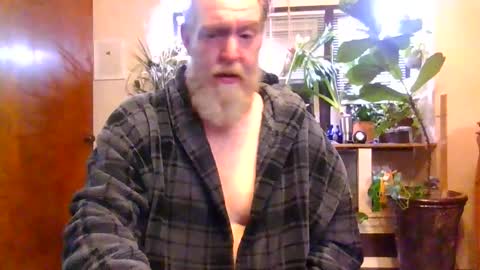 Snapshot of moeblick chatting on December 2025 12:21:02 PM moeblick online show from December 2025 12:21:02 PM