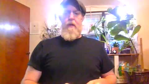 Snapshot of moeblick chatting on December 2025 12:58:02 PM moeblick online show from December 2025 12:58:02 PM