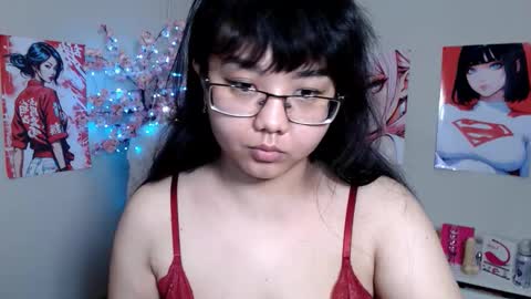 Molly online show from November 2025 04:11:02 AM