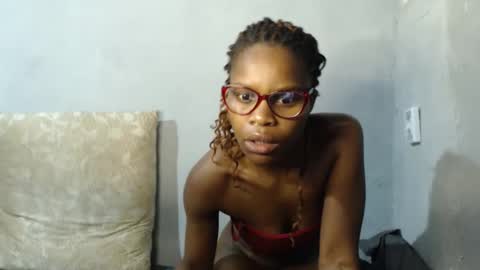 Snapshot of moghelslay chatting on June 2026 09:26:01 PM moghelslay online show from June 2026 09:26:01 PM