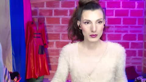 Snapshot of moira_hot chatting on October 2025 05:05:01 AM moira_hot online show from October 2025 05:05:01 AM