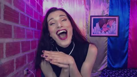 Snapshot of moira_hot chatting on November 2025 10:33:02 PM moira_hot online show from November 2025 10:33:02 PM