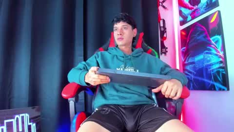 moises_23cm online show from January 2025 07:15:01 PM