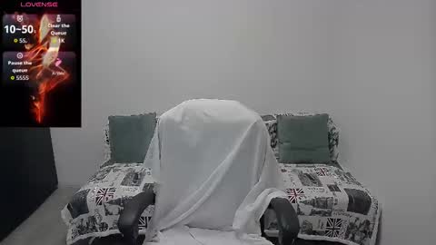 erika online show from May 2026 09:03:02 AM