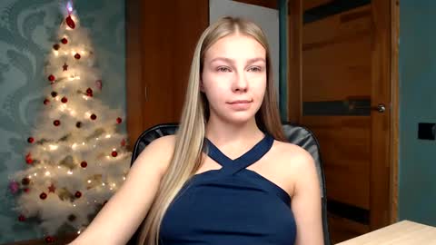 Snapshot of molli_and_tom chatting on January 2025 09:18:02 PM Bitcoin 1P8NuZxsaNsQTx7wJJJ7Ao1mic4nvJPVLC online show from January 2025 09:18:02 PM