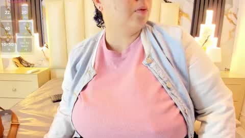 Hey Guys  Im Mollie online show from February 2025 12:10:02 PM