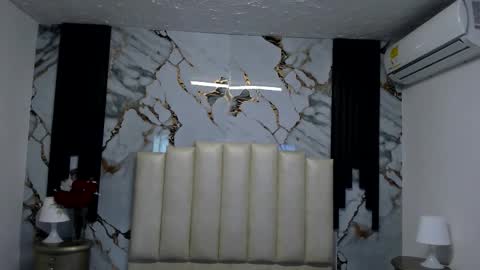 Hey Guys  Im Mollie online show from November 2025 11:57:02 AM