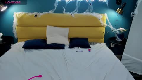 Snapshot of molly__cutie chatting on October 2025 01:34:02 PM Molly online show from October 2025 01:34:02 PM