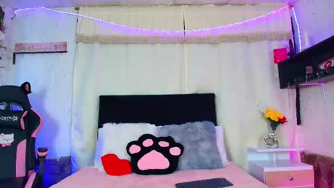Molly Bick online show from June 2026 11:40:01 PM