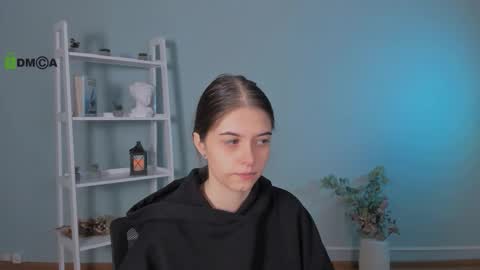 molly_hollow online show from February 2026 01:27:02 PM