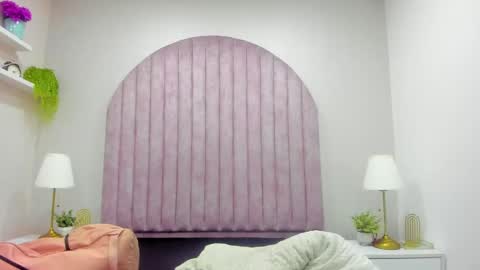 Snapshot of molly_jackson chatting on March 2025 12:12:01 PM Molly Jackson online show from March 2025 12:12:01 PM