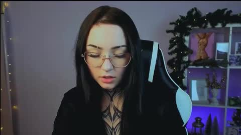 Snapshot of molly_kisss chatting on December 2025 08:09:02 AM molly_kisss online show from December 2025 08:09:02 AM