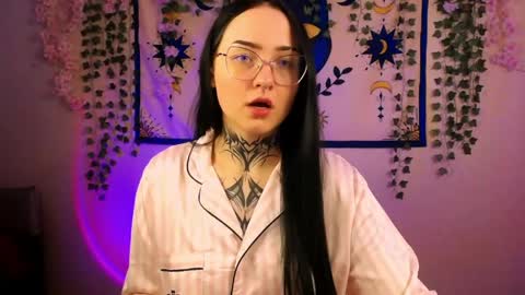 molly_kisss online show from May 2026 05:46:02 AM