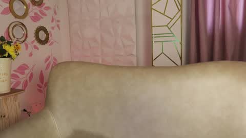   MOLLY   online show from January 2025 02:56:02 PM