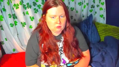 Snapshot of molly_moons chatting on June 2026 03:34:01 AM molly_moons online show from June 2026 03:34:01 AM