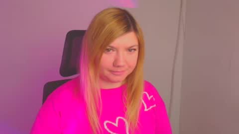 Molly online show from January 2025 12:14:01 PM