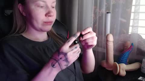 I have new photos come and see with love Molly online show from March 2026 07:45:01 AM