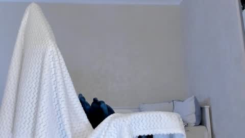 Snapshot of molly_soft chatting on February 2025 06:12:02 AM Molly online show from February 2025 06:12:02 AM