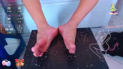 Snapshot of molly_spears chatting on January 2025 03:00:02 PM Molly Spears online show from January 2025 03:00:02 PM