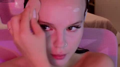 Molly online show from May 2026 01:10:02 PM