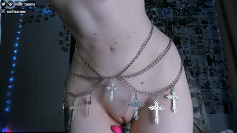 Molly online show from February 2025 03:17:01 PM