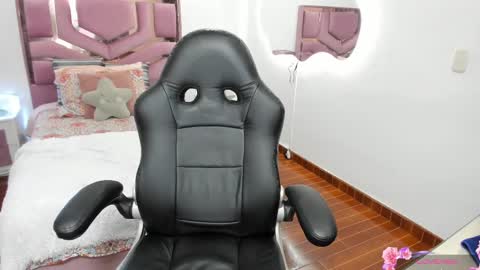 Molly  online show from February 2025 06:26:02 PM