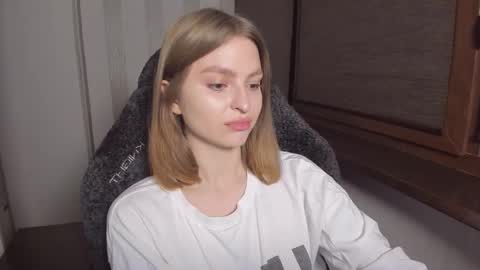 Snapshot of mollydangerous chatting on December 2025 03:34:01 AM Taisha online show from December 2025 03:34:01 AM