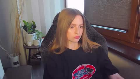 Snapshot of mollydangerous chatting on March 2026 01:51:03 PM Taisha online show from March 2026 01:51:03 PM